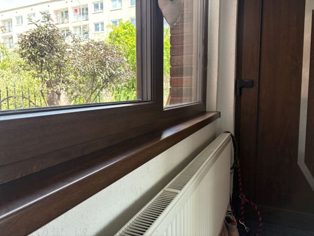 Vnútorný plastový parapet